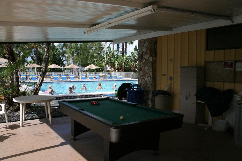 Harbor Lakes Rv Resort Port Charlotte Exterior photo