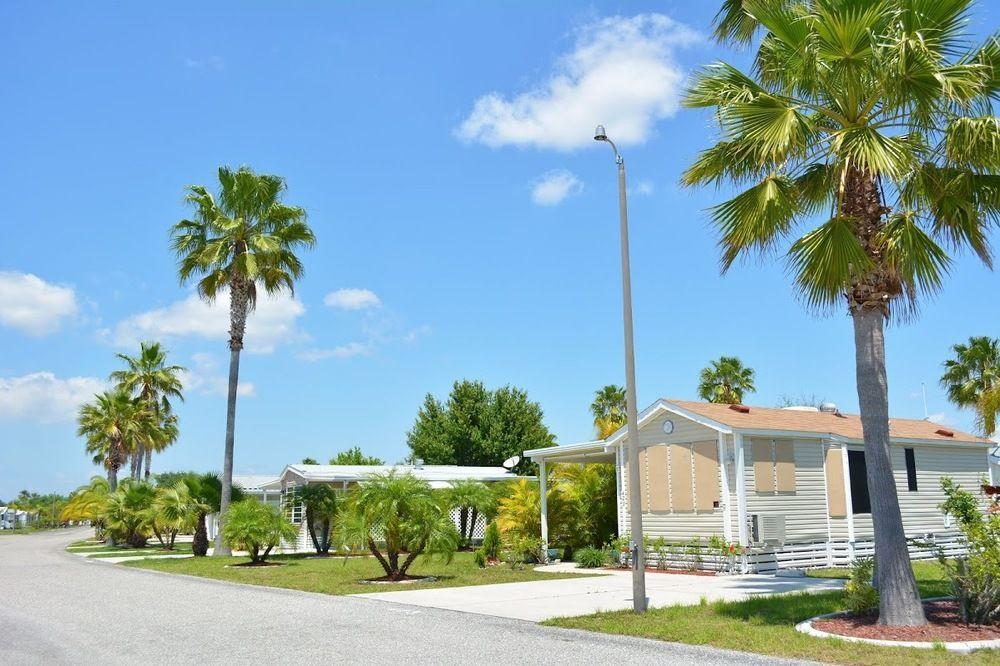 Harbor Lakes Rv Resort Port Charlotte Exterior photo